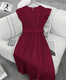 Robe midi rouge élégante avec ceinture – Silhouette féminine et allure sophistiquée